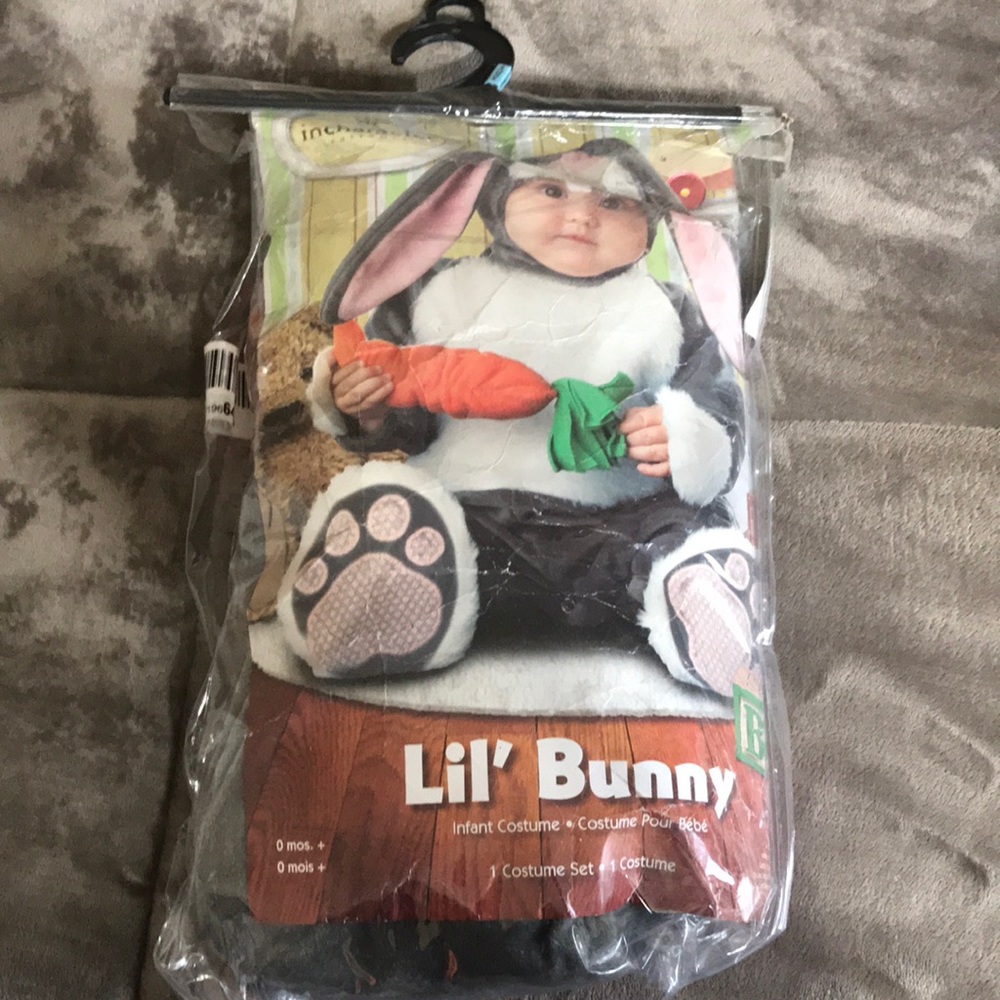 Lil’ bunny costume